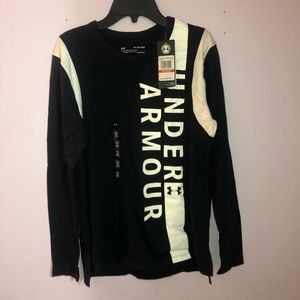 NWT long sleeve underarmour shirt